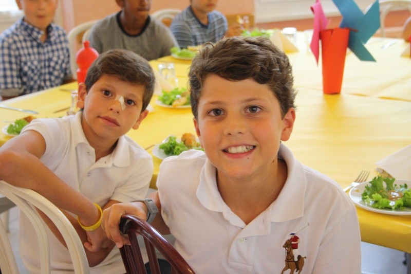 Village Camps International Summer Camp Leysin, Switzerland 2026-08-15 https://www.villagecamps.com/journals_admin/images/716-21-prom (70).jpg